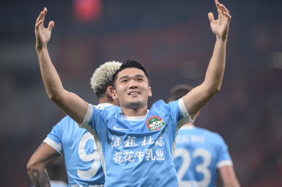 [图]成皆蓉城1-2河南队 提前一轮无缘本赛季中超冠军